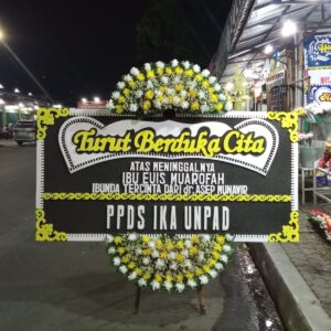 Bunga Papan Duka Cita